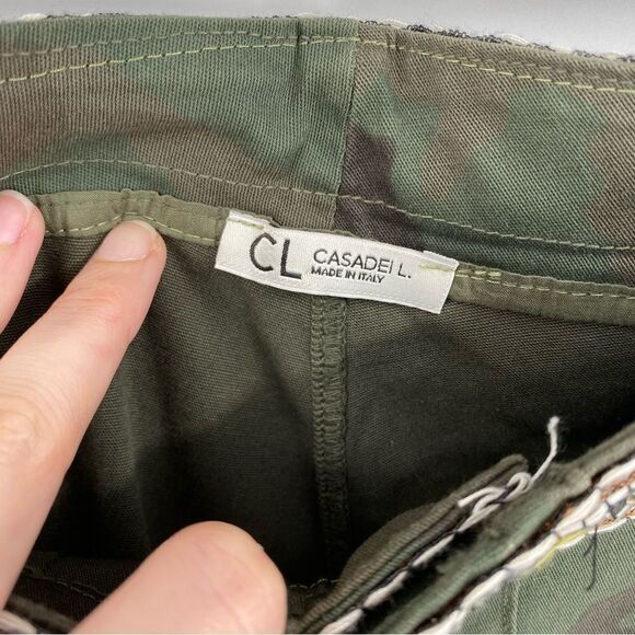 CL Casadei L. Women’s Camo Print High Rise Beaded Waist Cropped Pants - Picture 2 of 3